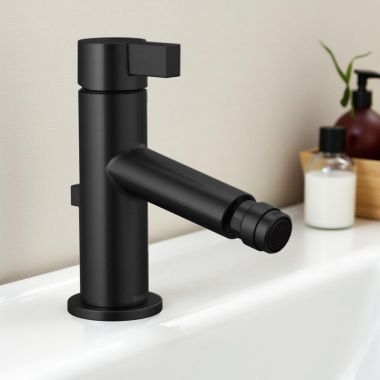 Click here to see Brizo 68135-BL Brizo Litze Single Handle Bidet Faucet with Metal Pop-Up Drain, Matte Black - 68135-BL