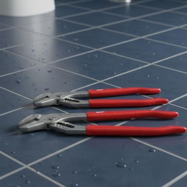 Click here to see Milwaukee 48-22-6554P MILWAUKEE 48-22-6554P SMOOTH JAW PLIERS PROMO 2 PK