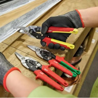 Click here to see Milwaukee 48-22-4563 Milwaukee Straight, Right, and Left Aviation Snip Set, 3-Piece - 48-22-4563