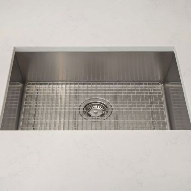 Click here to see  WSG3318SS Rohl Shaws Wire Sink Grid for RC3318 Kitchen Sink, Stainless Steel - WSG3318SS 