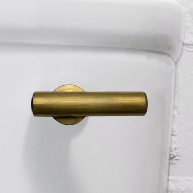Click here to see Icera F-62.514 ICERA Front-Mount Lever For Left Hand Tanks, Satin Brass - F-62.514