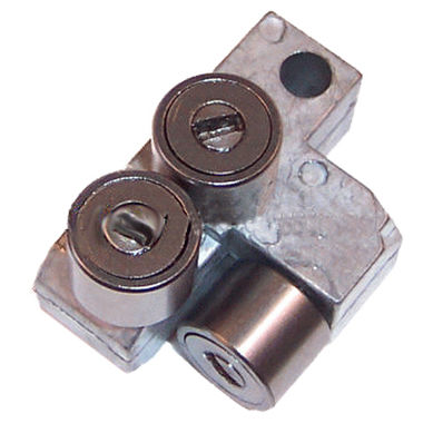 Click here to see Milwaukee 42-28-0206 Milwaukee 42-28-0206 Front Blade Guide Block Kit