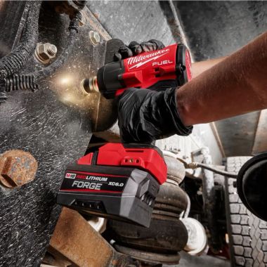 Click here to see Milwaukee 48-11-1861 Milwaukee M18 REDLITHIUM FORGE XC6.0 Battery Pack - 48-11-1861
